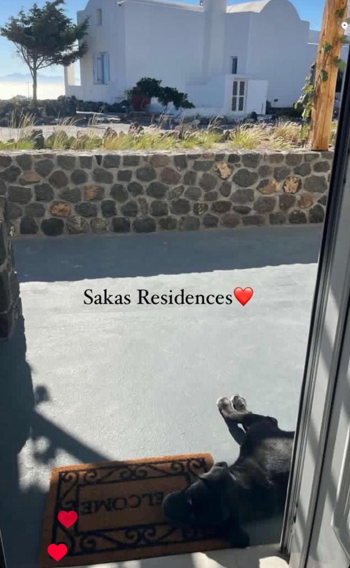 Sakas Residences Картерадос Екстериор снимка
